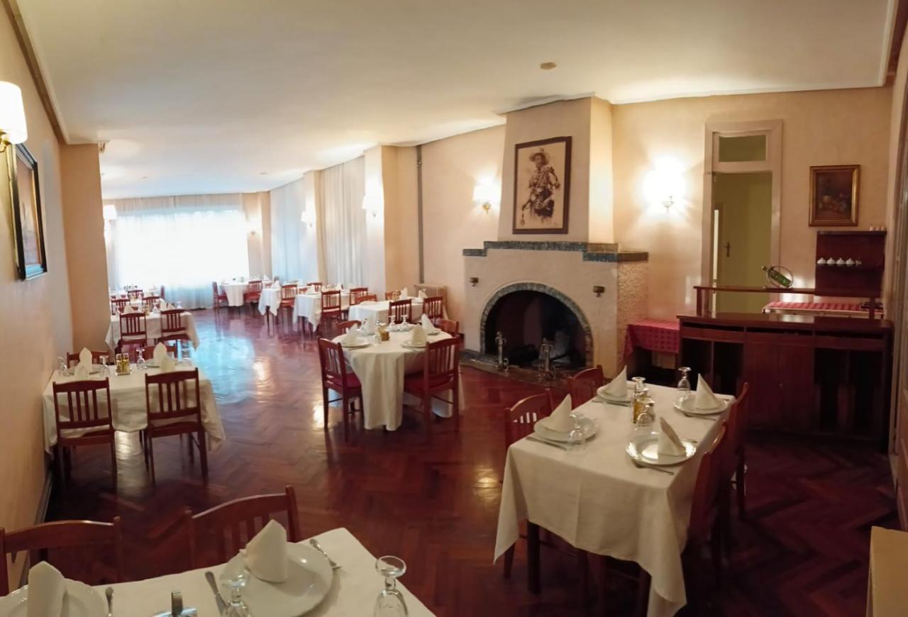أزرو Hotel Panorama المظهر الخارجي الصورة