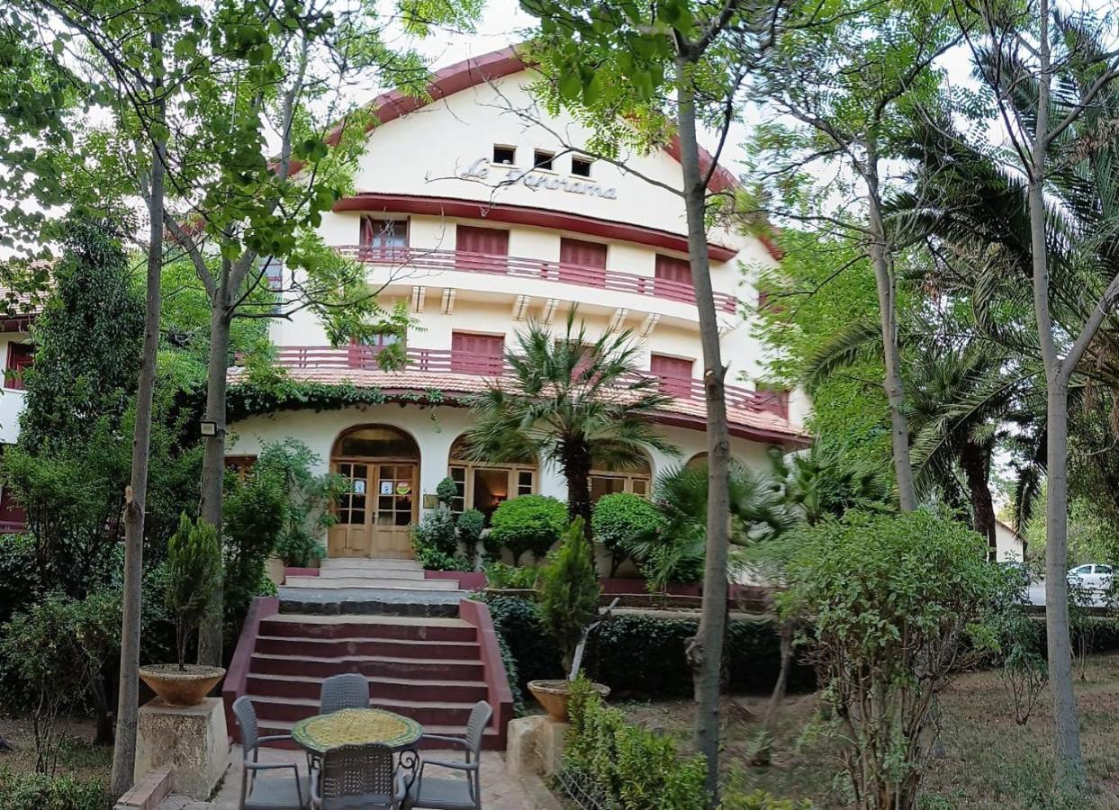 أزرو Hotel Panorama المظهر الخارجي الصورة